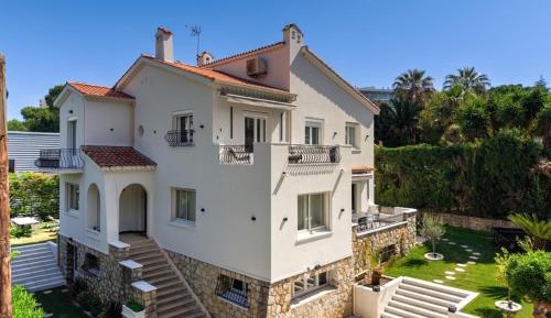 Six-Bedroom House