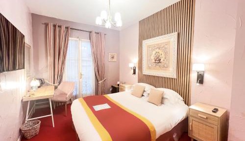 Standard Queen Room