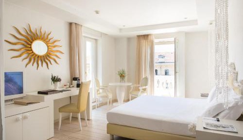 Exclusive Double or Twin Room with Terrace  - Free Spa Access