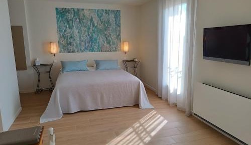Suite with Garden View