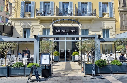 Vernier Hotel | Hotel Monsigny