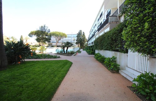 Saint-Tropez Apartment | Studio cabin for 2 people in the heart of Saint-Tropez