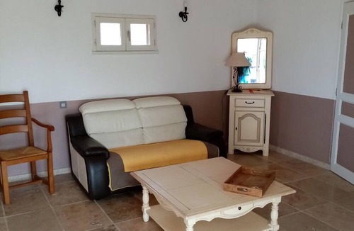 Villars House | Charming Provencal gîte in the countryside with swimming pool