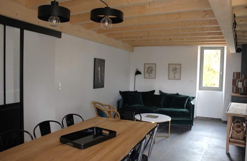 Montmeyran House | La Grande Maison