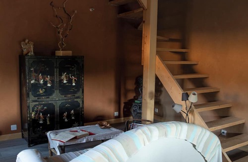 Versols-et-Lapeyre House | Le Chat Blanc