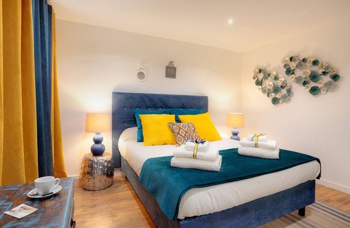 Lattes Bed & Breakfast | La Villa Des Sens