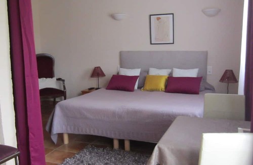 Crestet Bed & Breakfast | B&B Les Romarins