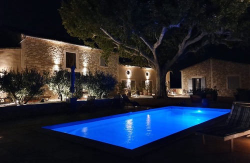 Noves Bed & Breakfast | Le Mas de Nonin - Chambres d'hotes