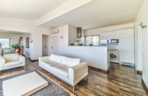 Sainte-Maxime City Centre Villa | CENTRAL VILLA with PANORAMIC SEA VIEWS -- SAINTE-MAXIME -- SLEEPS 14 !