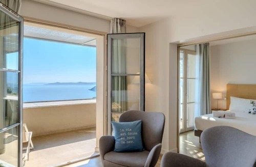 Le Rayol Hotel | Hôtel La Villa Douce
