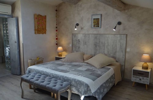 Gordes House | mas val-chenaie
