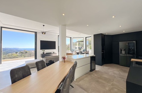 Les Adrets-de-l'Esterel Villa | Beautiful family villa with swimming pool for 8 people