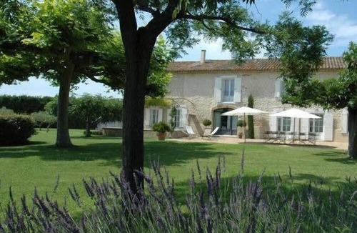 Robion Villa | Mas de Rêves Summary: