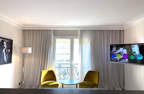 Cannes City Centre Hotel | Hôtel Le Canberra