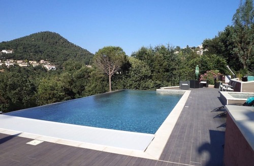 Les Adrets-de-l'Esterel Bed & Breakfast | Le Mas de la Verrerie