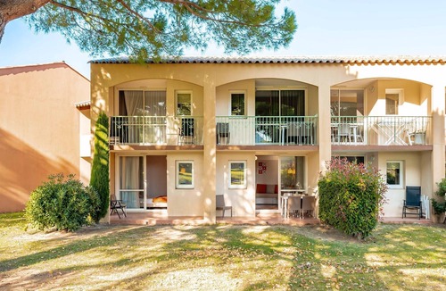 Mandelieu-la-Napoule Beach Apartment | Smart Escape With Pool