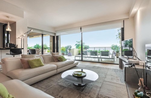 Golfe Juan Apartment | 3 bedroom gorgeous apartment in Vallauris
