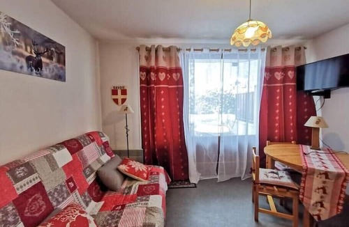 La Feclaz Apartment | Family apartment at the foot of the slopes