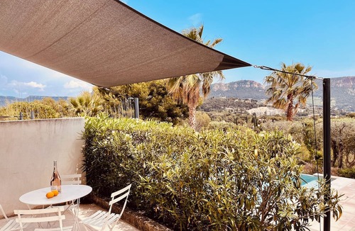 Cassis Apartment | MAISON SILVESTRI - LA GUITOUNE/Swimming pool, sea view