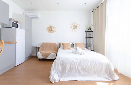 4th Arrondissement Apartment | MaisonMars Studio 6 Blancarde