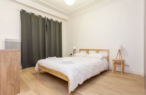 Gares Apartment | Large T3 with & balcony near train station ☀ ☀ ☀ ☀ ☀