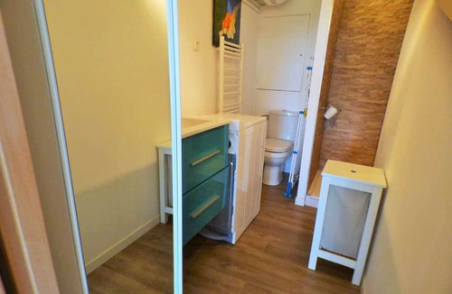 Les Sablettes Apartment | Sea view, air conditioning, Wifi, beach in front