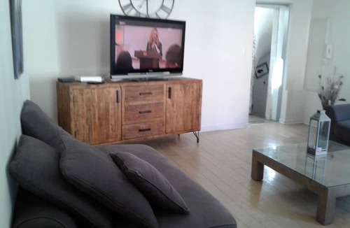 Avignon City Centre Apartment | Right in the historic center very quiet cocoon apartment 2 air-conditioned bedrooms
