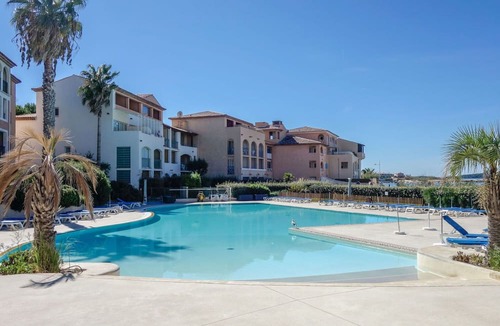 Six-Fours-les-Plages Apartment | Lovely apartment for 4 people with pool, WIFI, TV and terrace