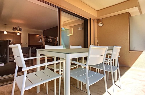 Cap-d'Antibes Apartment | (011) A l'ombre de la Pinède