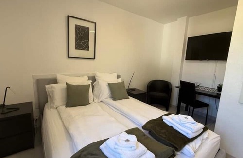Prado - Republique Apartment | Kimi Résidence
