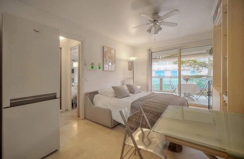 Carnot Apartment | One bedroom apartment in the center of Cannes walking distance to the Palais des Festivals and beach - 2198