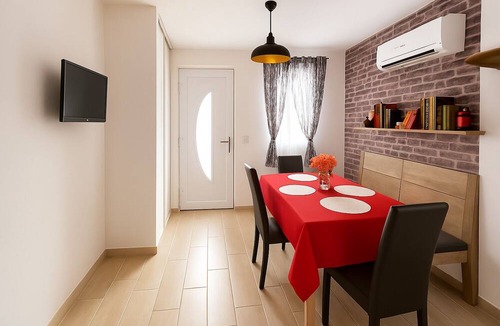 La Nartelle Apartment | T2/20m2 au Rêve D'azur walking distance to beach, shared pool parking, bed linen included