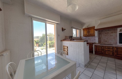 Mandelieu-La-Napoule Villa | Vacances Ensoleillées Golf, Plages et Piscine