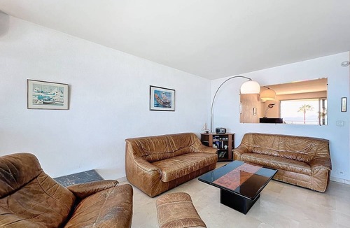 La Ciotat Apartment | 2-Bedroom Apartment with AC and Parking in La Ciotat (4 guests)
