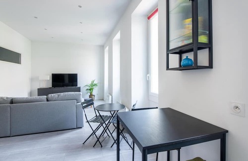 Les Chartreux Apartment | 1 bedroom gorgeous apartment in Marseille