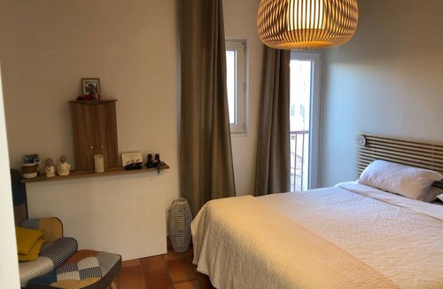 Martigues House | In the heart of the Island, contemporary house with daylight well and BBQ roof terrace