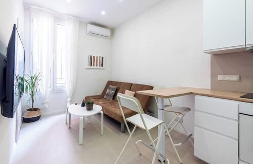 Juan-les-Pins Apartment | Cozy apartment Juan-Les-Pins - 300m Beach