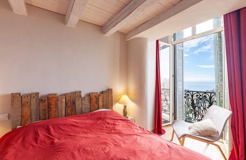 7th Arrondissement Apartment | Apartment Roucas Blanc with Exceptional Sea & Notre Dame View, Terrace & AC
