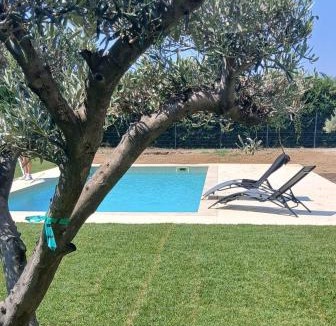 Crestet Bed & Breakfast | L'Arcadia Chambres d'hôtes près de Vaison la Romaine et Mont Ventoux à Crestet