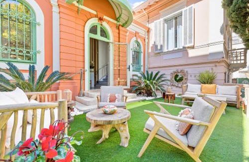 Cannes City Centre Hotel | Villa Claudia Hotel Cannes Centre - Parking
