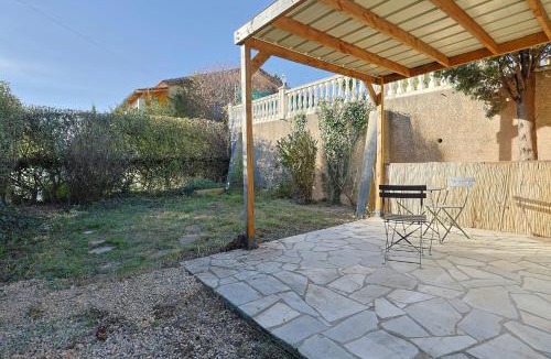 Laroque House | La Frigoule Maison T2 avec entrée, jardin et parking indépendants