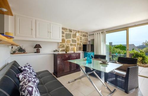 Mandelieu-La-Napoule Apartment | Rez-de-villa avec piscine