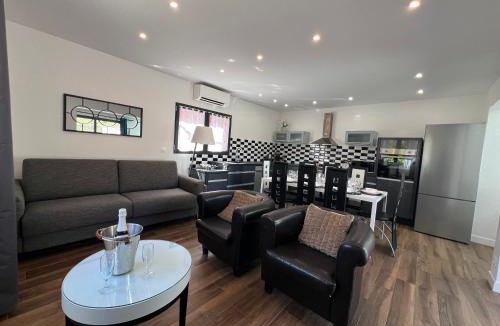 La Trinite Apartment | Domaine Baccia Donna - Jacuzzi, Climatisation, Parking privé - Nice Monaco