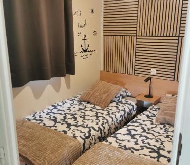 La Bernerie-en-Retz Other | Mobil-home cosy avec terrasse et jardin privatif