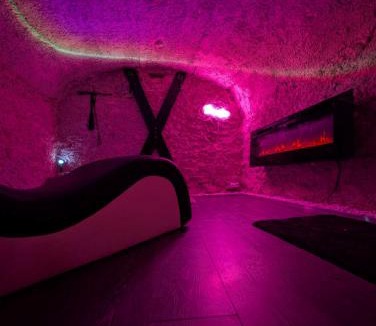 La Mure Apartment | Loveroom Romantique avec Spa et Secret Room - A proximité des Lacs - La Mure