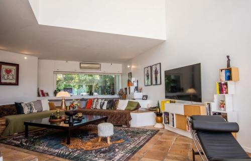 Antibes City Centre Villa | Magnifique maison de ville a deux pas de la mer
