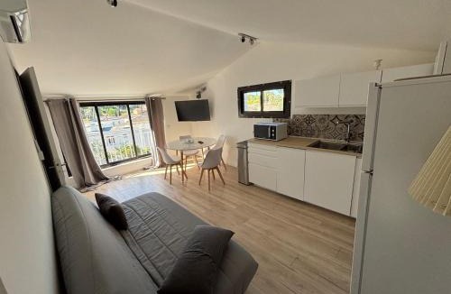 Sanary-sur-Mer House | Villa en Duplex - Climatisée - Jardin - Parking - Proche de la mer à Sanary
