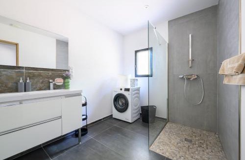 Menerbes Villa | Villa des chênes