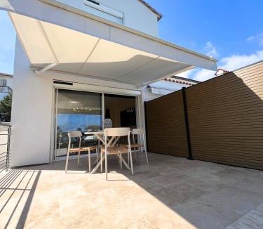 Golfe Juan Apartment | Villa - Appartements Vue Mer Clim Parking Privé