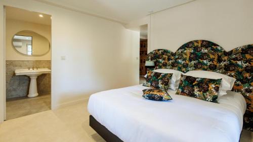 Romans-sur-Isere Hotel | La Villa Kara